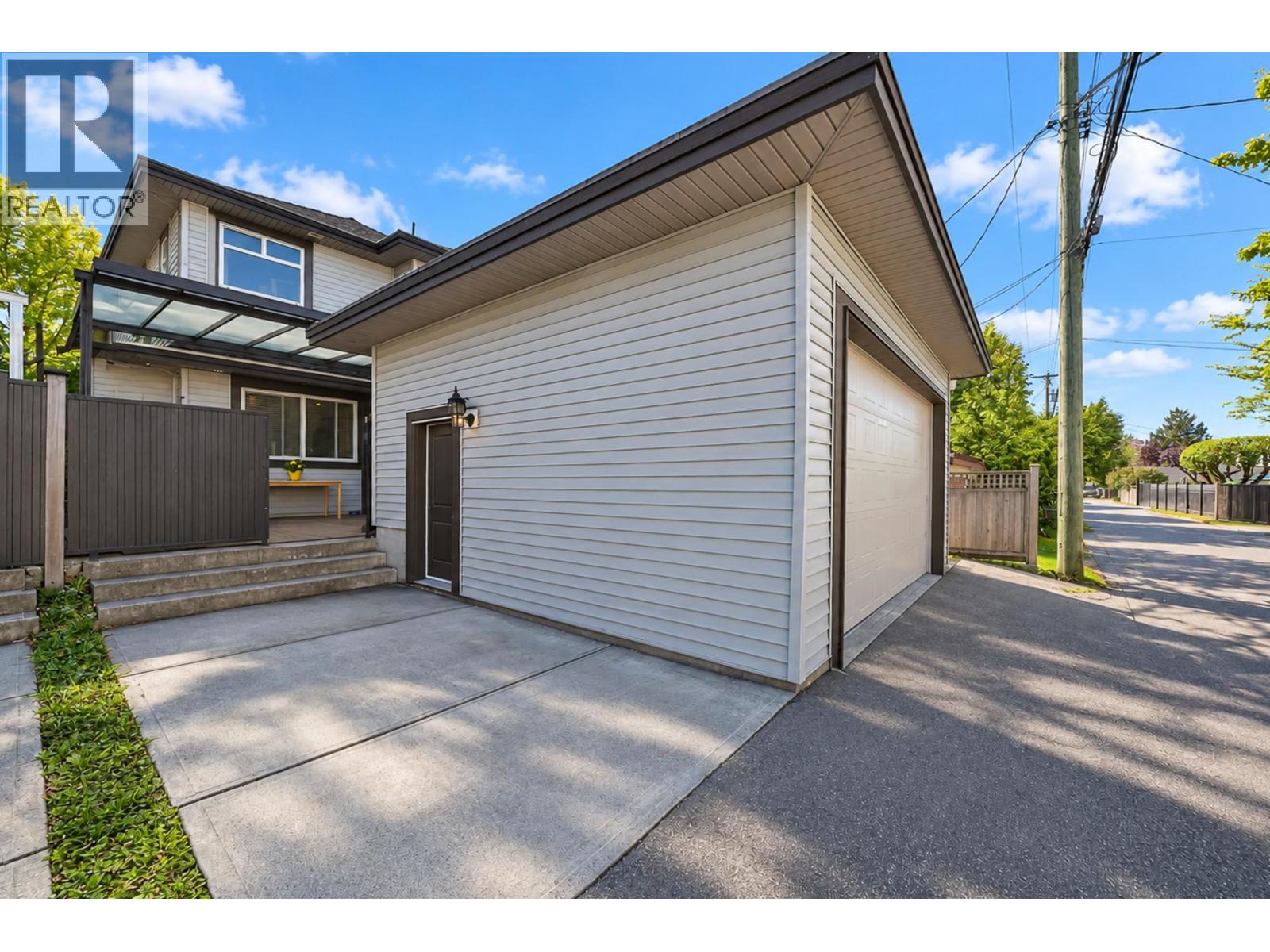 Listing Picture 31 of 31 : 11531 WILLIAMS ROAD, Richmond / 烈治文 - 魯藝地產 Yvonne Lu Group - MLS Medallion Club Member