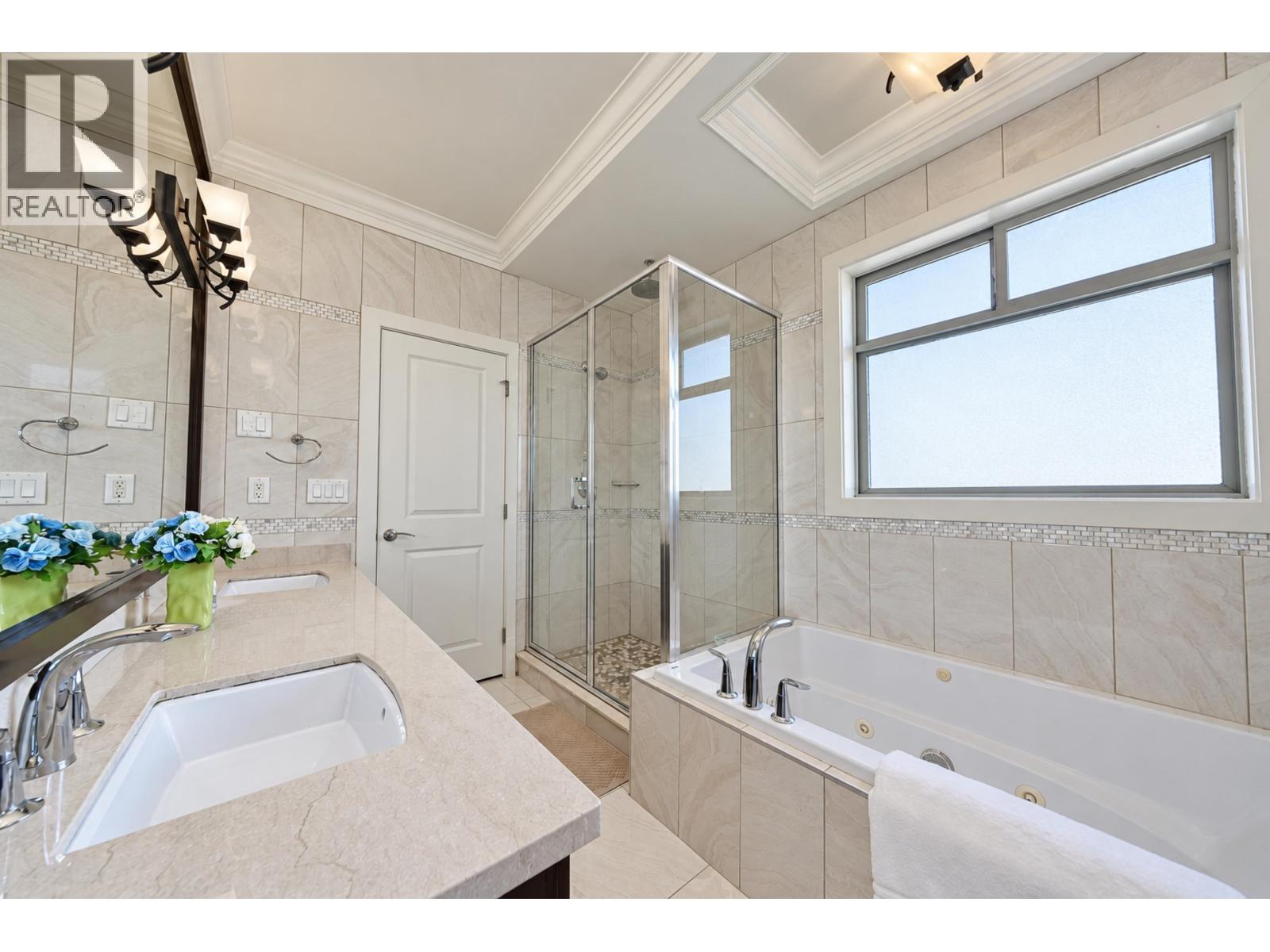 Listing Picture 5 of 31 : 11531 WILLIAMS ROAD, Richmond / 烈治文 - 魯藝地產 Yvonne Lu Group - MLS Medallion Club Member