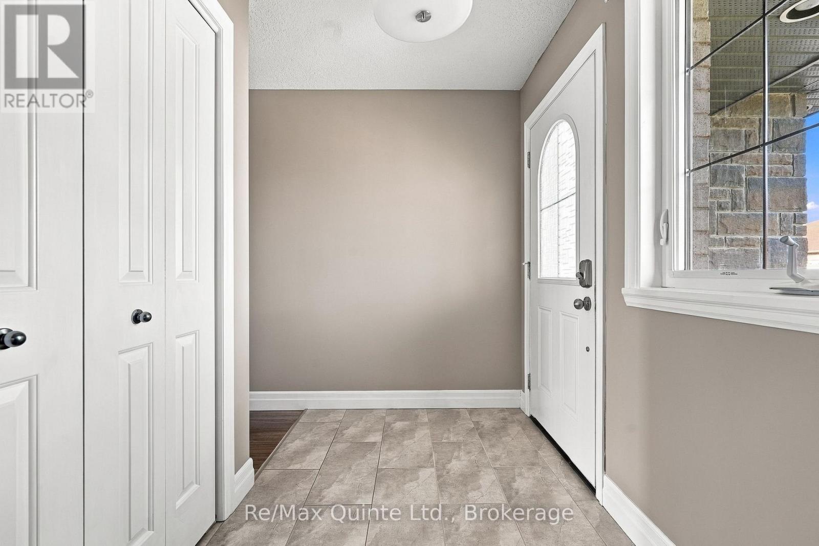 32 Cortland Crescent, Quinte West, Ontario K8V 0E9 - Photo 8 - X14089492