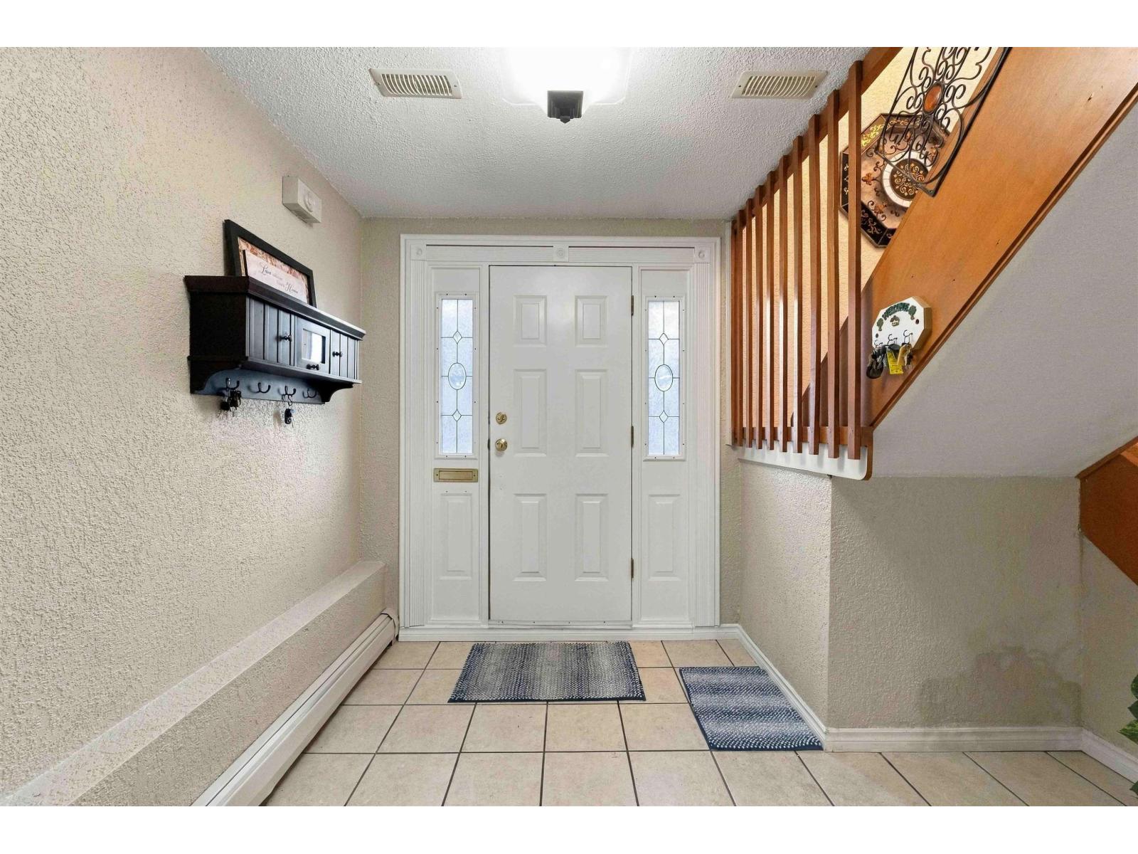 2570 Birch Street, Abbotsford, British Columbia  V2S 4H8 - Photo 5 - R3176013