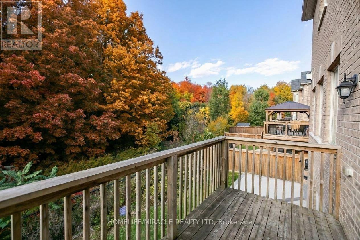 30 Brookwater Crescent, Caledon, Ontario  L7C 4A4 - Photo 14 - W13875746