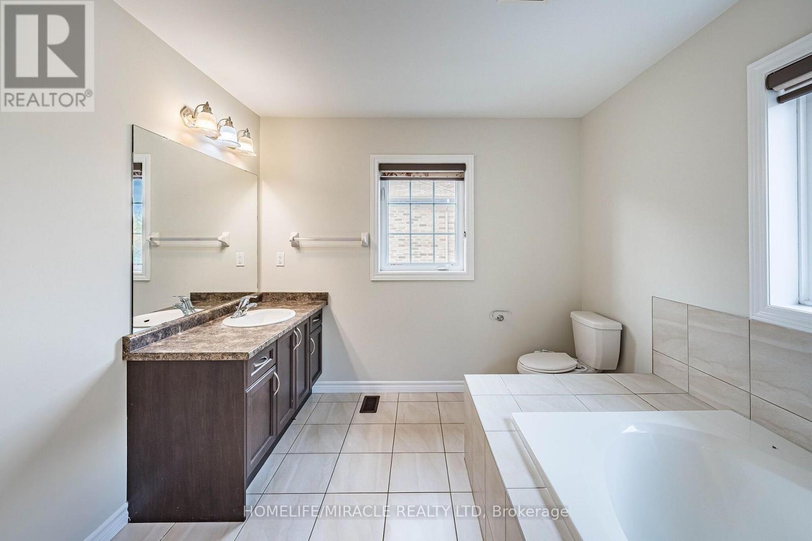 372 Remembrance Road, Brampton (Northwest Brampton), Ontario  L7A 4X9 - Photo 26 - W14088852