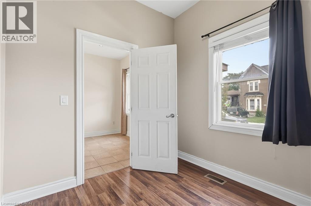 57 Tisdale Street N, Hamilton, Ontario  L8L 5M3 - Photo 8 - 40871919