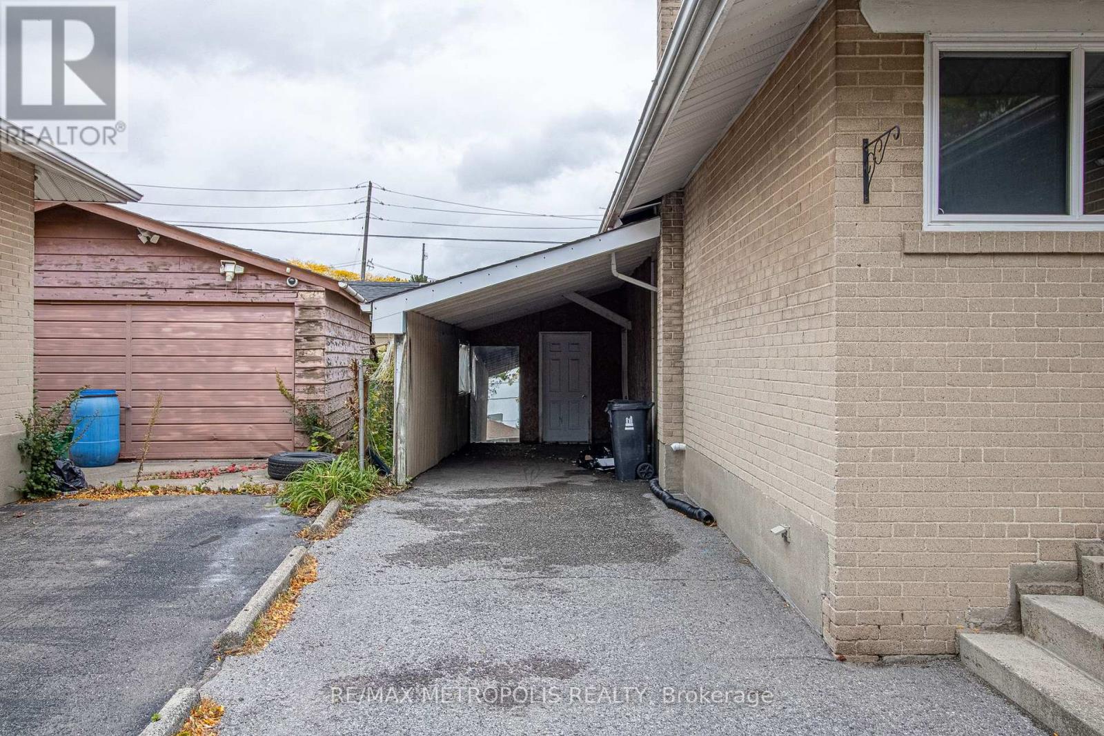 Upper - 57 Chancellor Drive, Toronto (Woburn), Ontario  M1G 2W4 - Photo 20 - E14089506