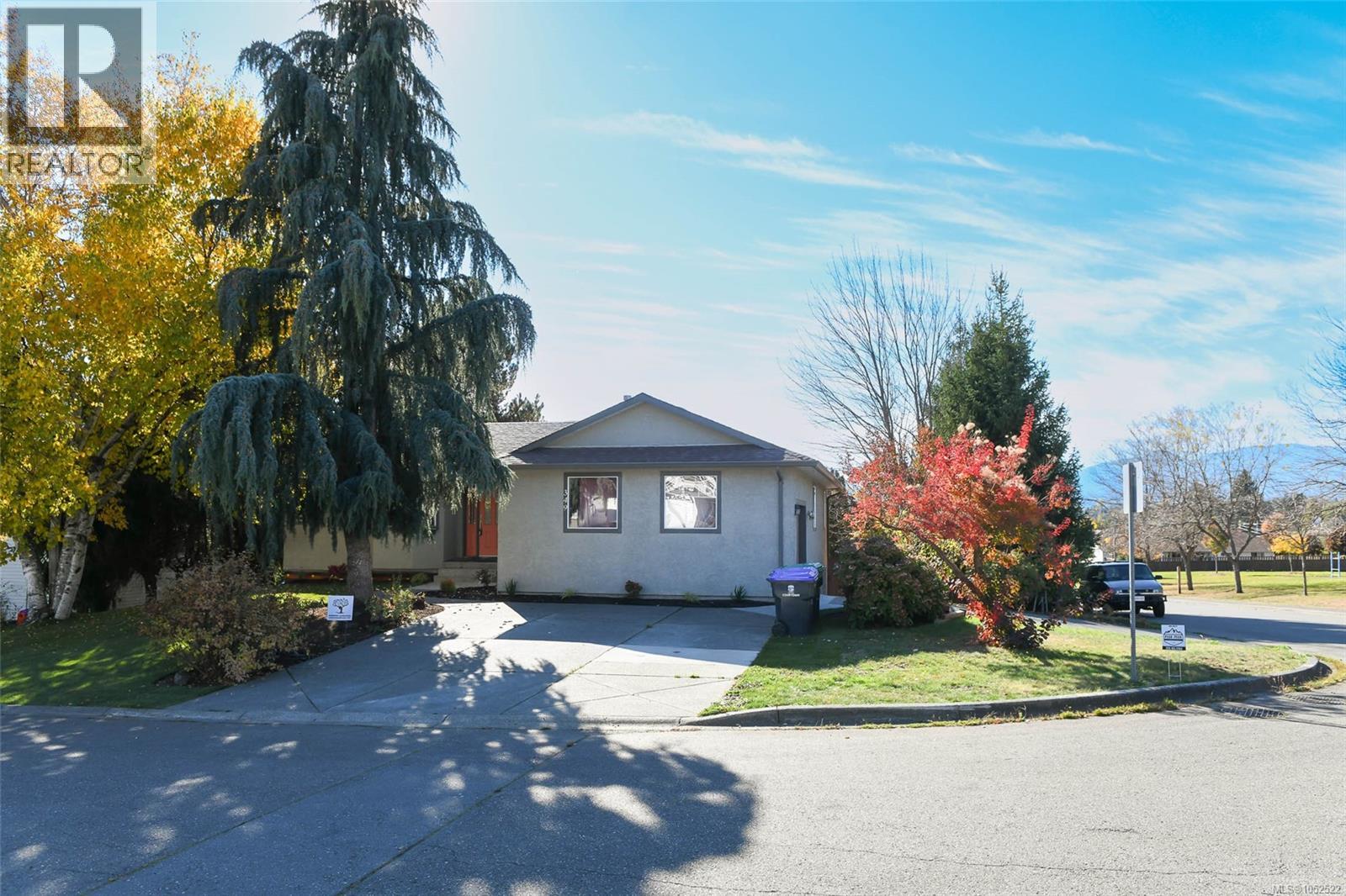 349 Durrand Pl