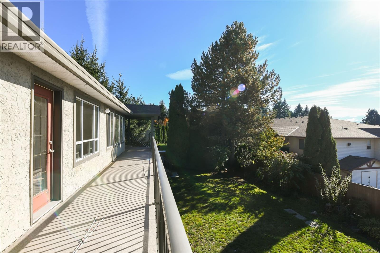 349 Durrand Pl