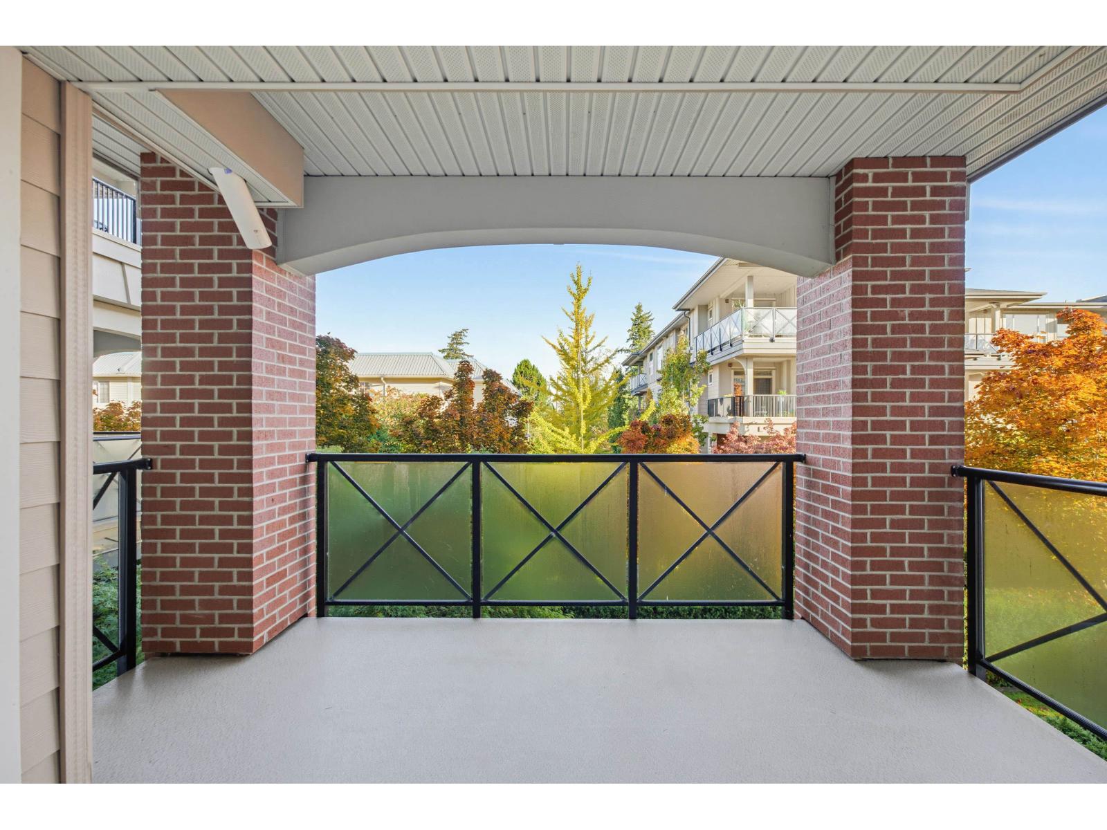 202 15357 17A AVENUE