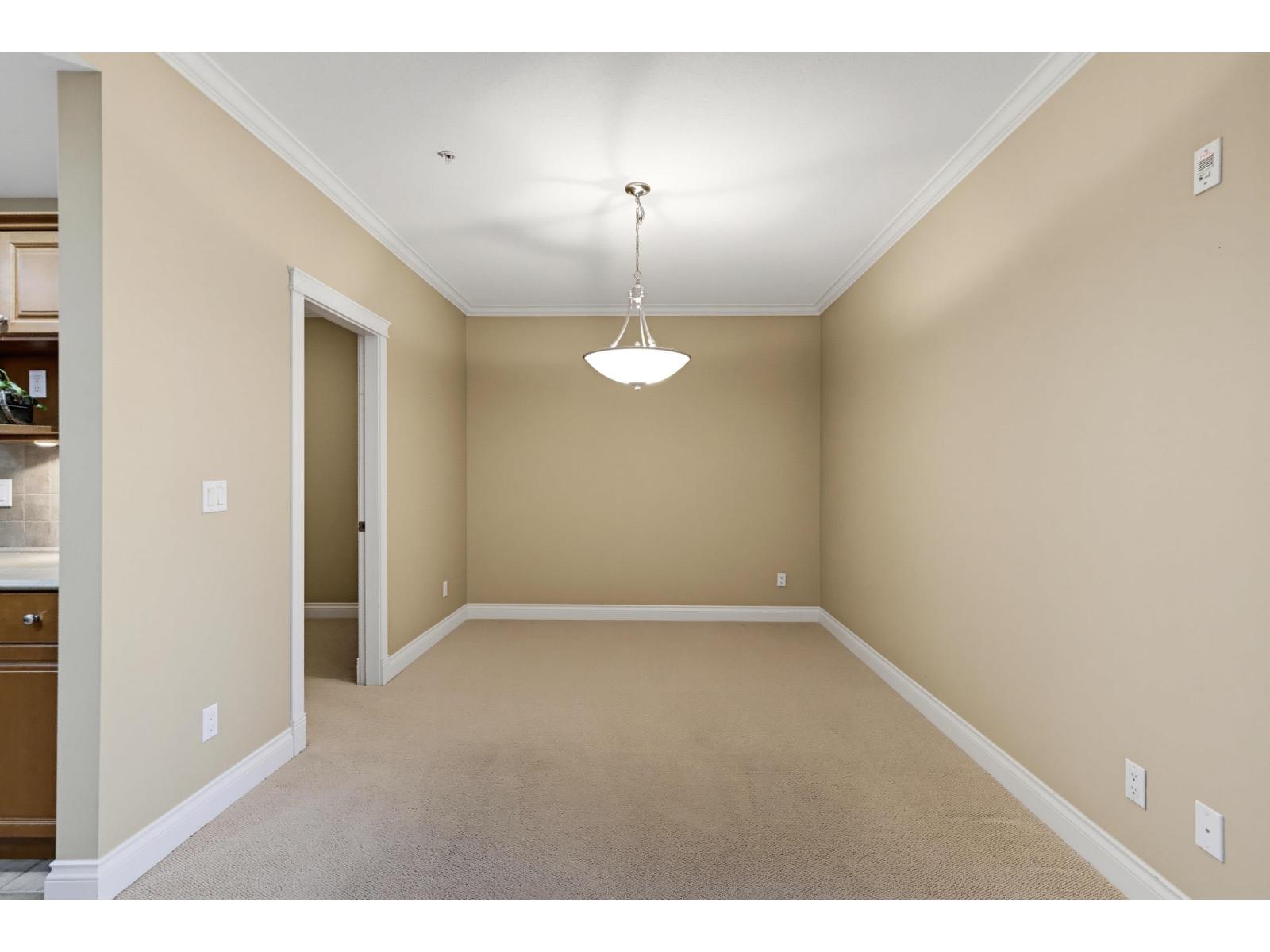 202 15357 17A AVENUE