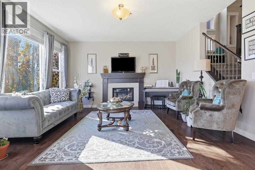 19 Mount Rae Heights