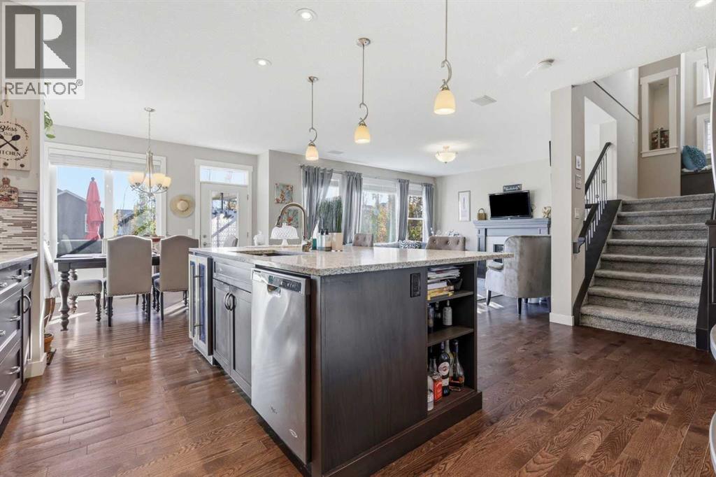 19 Mount Rae Heights