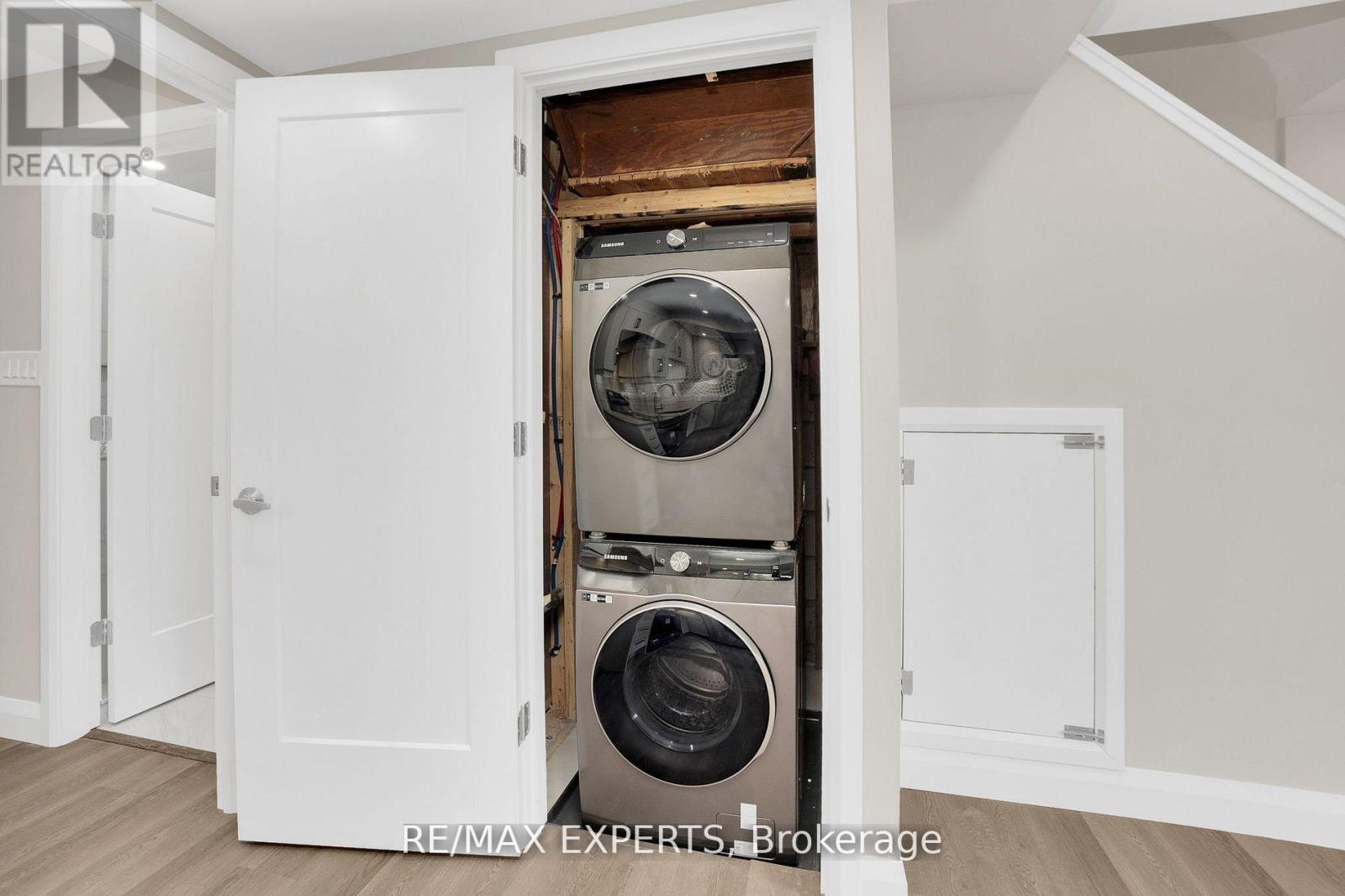 438 Glen Park Avenue, Toronto (Yorkdale-Glen Park), Ontario  M6B 2E7 - Photo 9 - W14088634