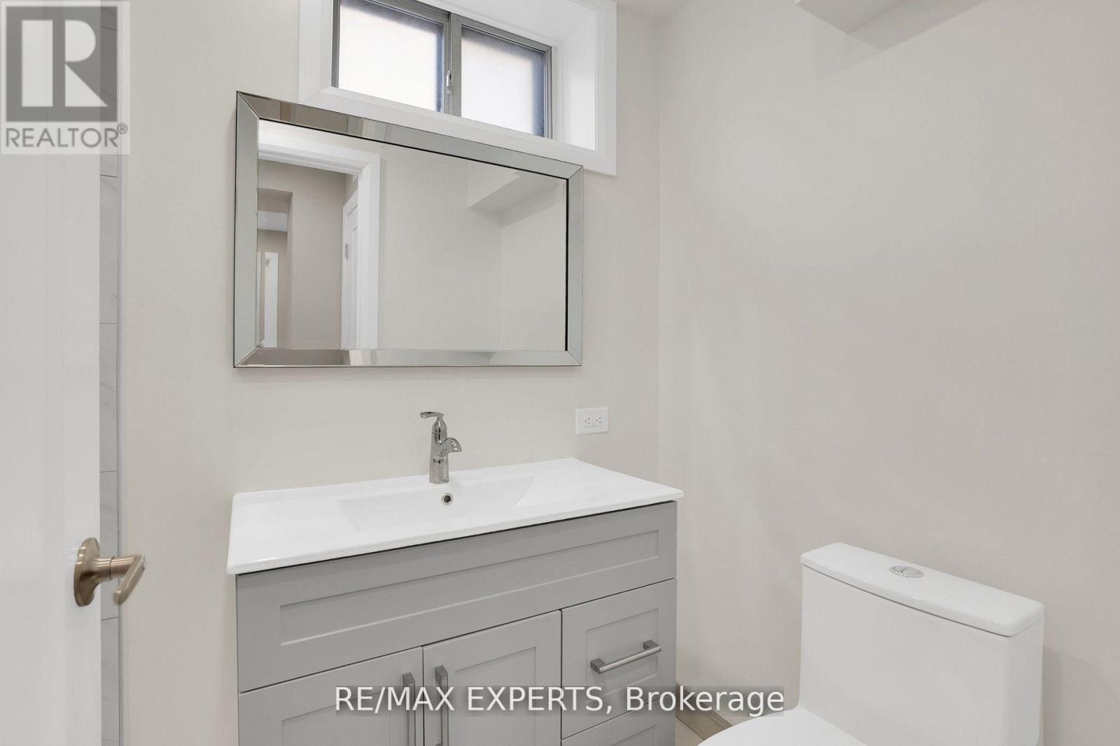 438 Glen Park Avenue, Toronto (Yorkdale-Glen Park), Ontario  M6B 2E7 - Photo 7 - W14088634