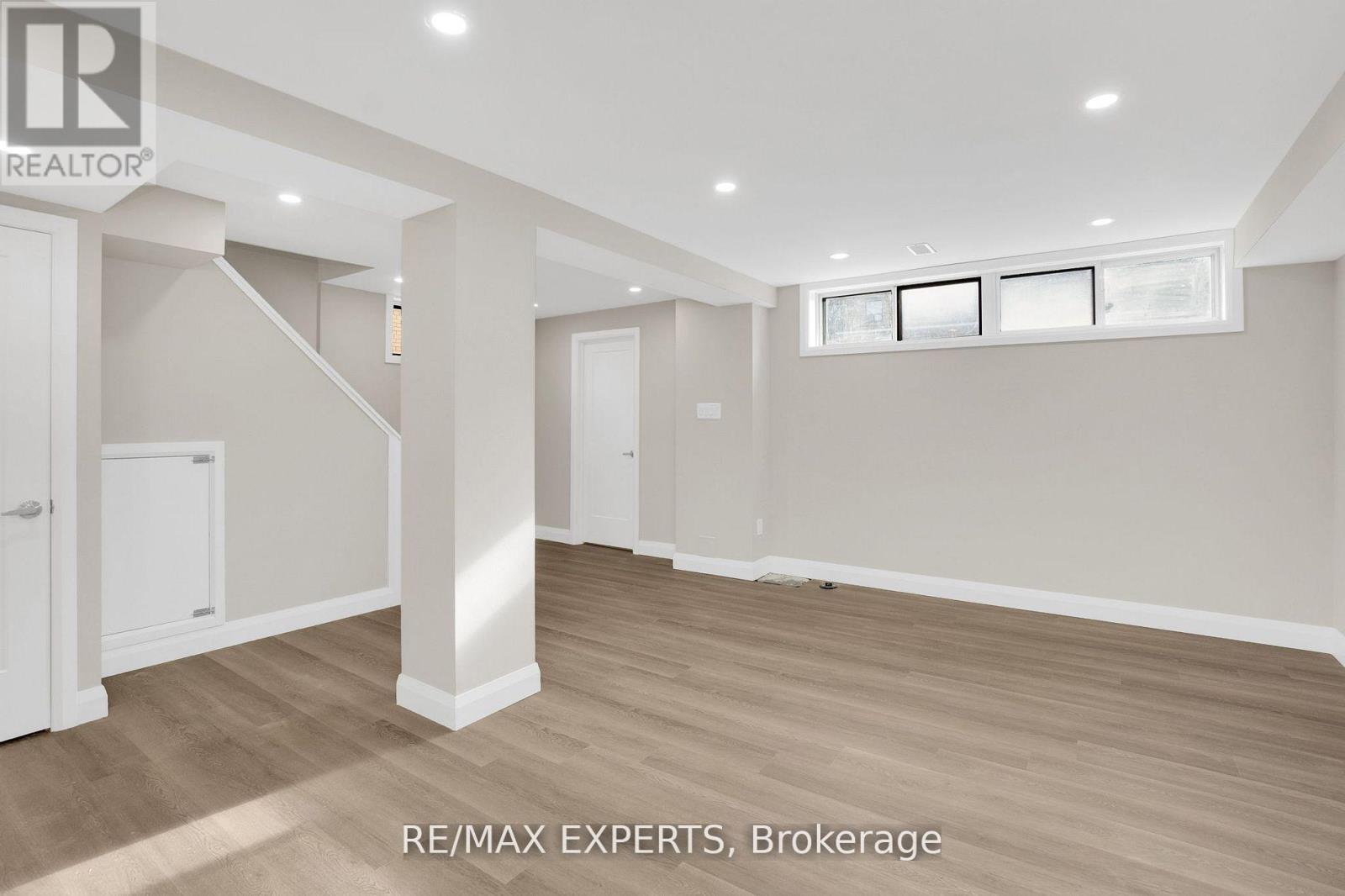 438 Glen Park Avenue, Toronto (Yorkdale-Glen Park), Ontario  M6B 2E7 - Photo 4 - W14088634