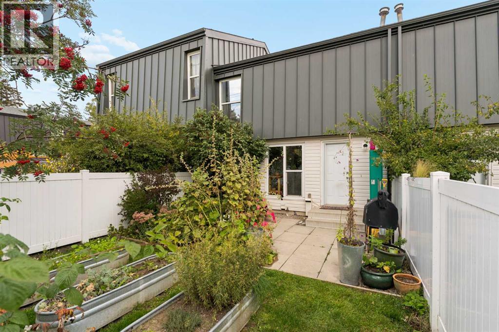 118 Brae Glen Lane Sw, Calgary, Alberta  T2W 1B6 - Photo 32 - A2348717