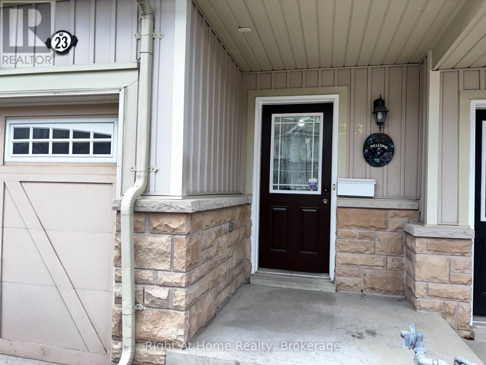 19 - 23 Connell Lane, Clarington, Ontario  L1C 0L1 - Photo 2 - E14089572