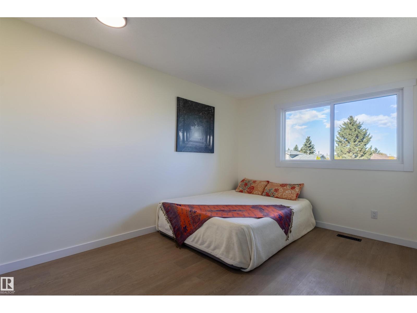 10619 35 AV NW