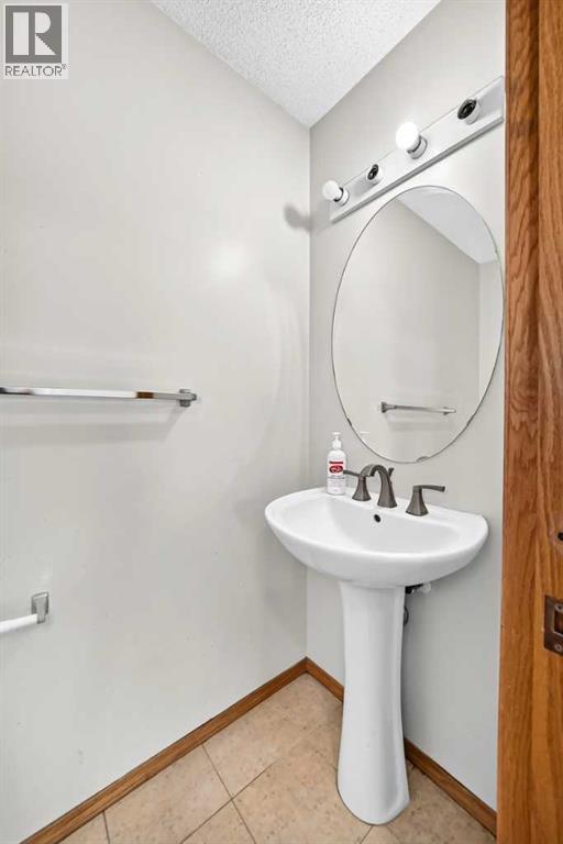 244 Los Alamos Place NE, Calgary, Alberta  T1Y 7G7 - Photo 16 - A2346800