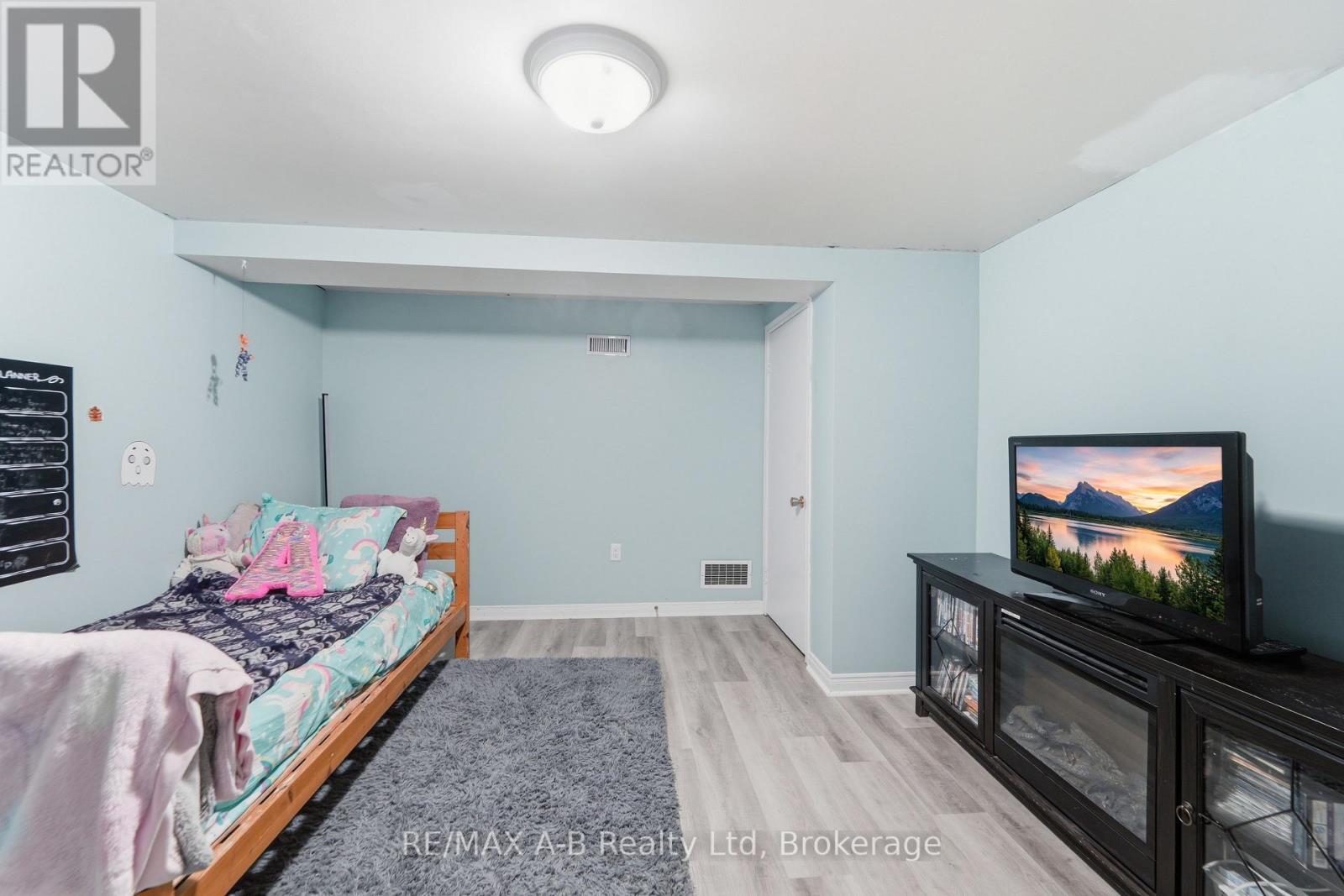 77 Gidley Street E, South Huron, Ontario  N0M 1S6 - Photo 35 - X14089568