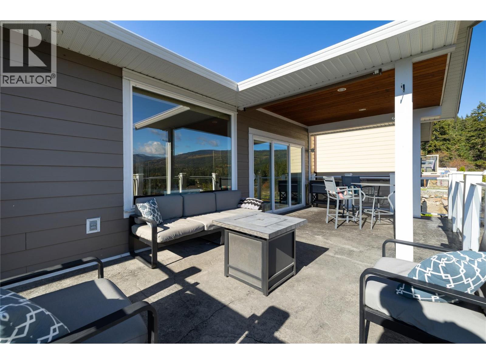 7261 Silver Ridge Drive, Vernon, British Columbia  V1B 4C6 - Photo 12 - 10397148