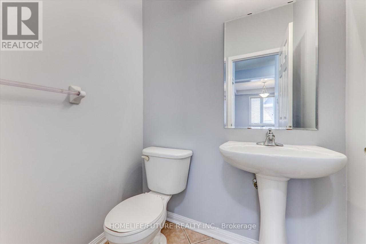 Main & 2nd - 49 Peppermint Close, Brampton, Ontario  L6P 3C8 - Photo 13 - W14089542