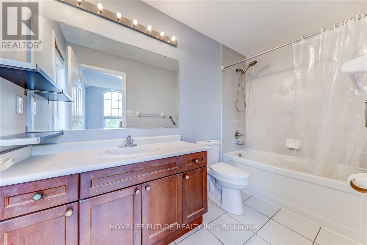 Main & 2nd - 49 Peppermint Close, Brampton, Ontario  L6P 3C8 - Photo 15 - W14089542