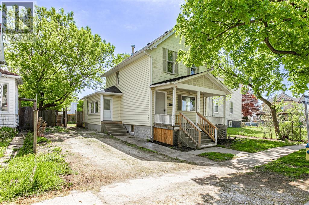 136 Brock STREET North Sarnia Ontario Canada N7T5Z1 2