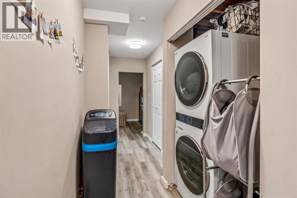 460 4 Avenue E