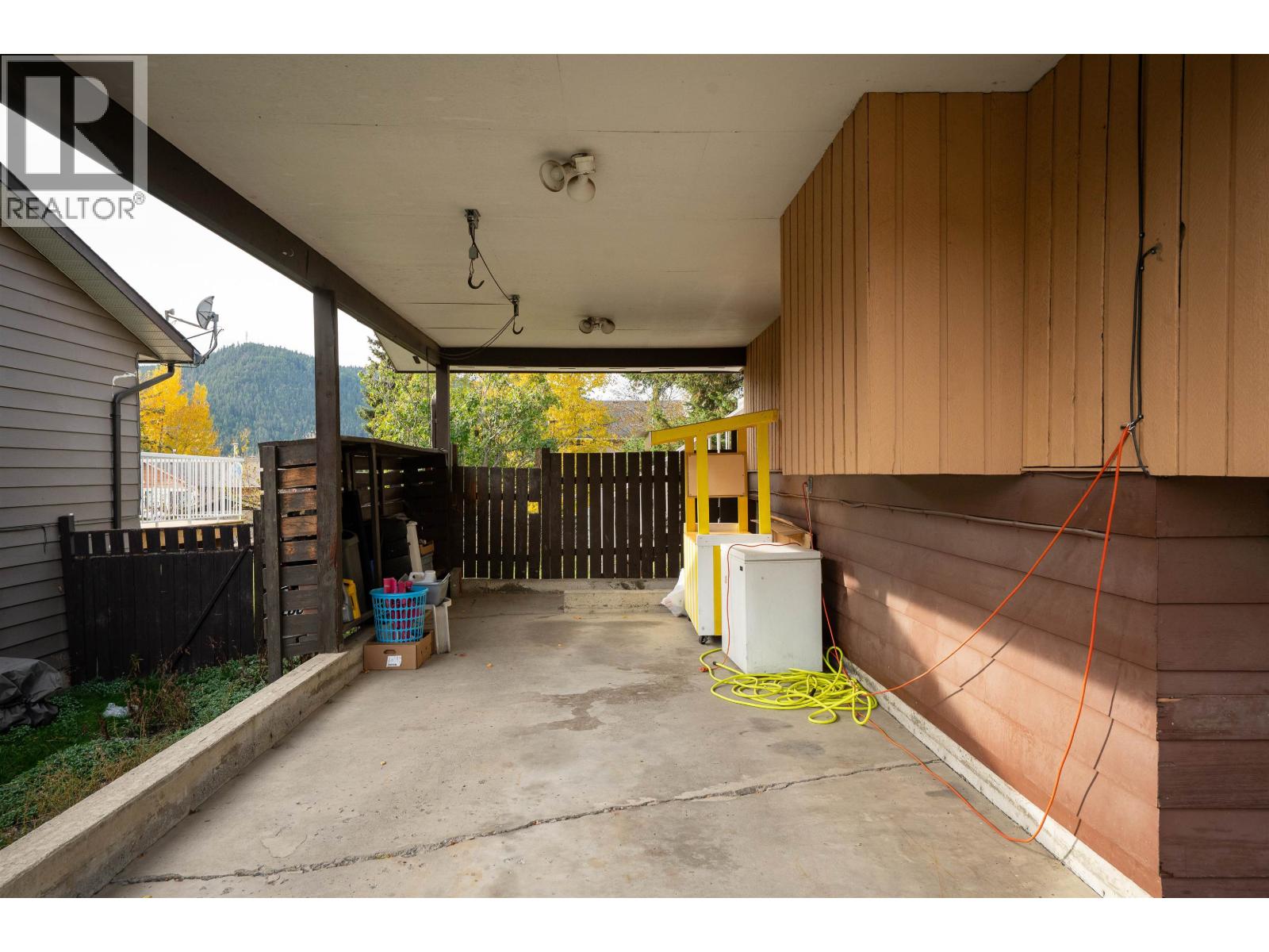 335 DODWELL STREET