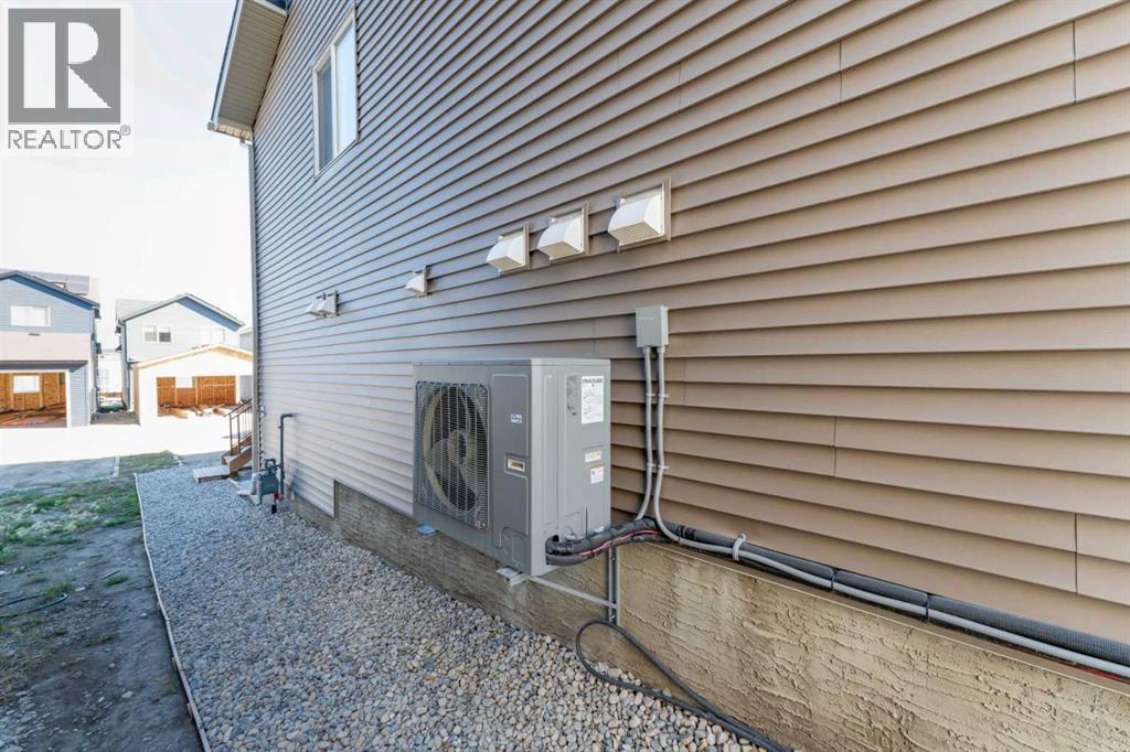 452 Tekarra Drive NW, Calgary, Alberta  T3R 2E9 - Photo 40 - A2351277