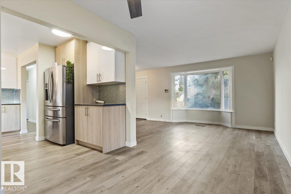10522 163 ST NW