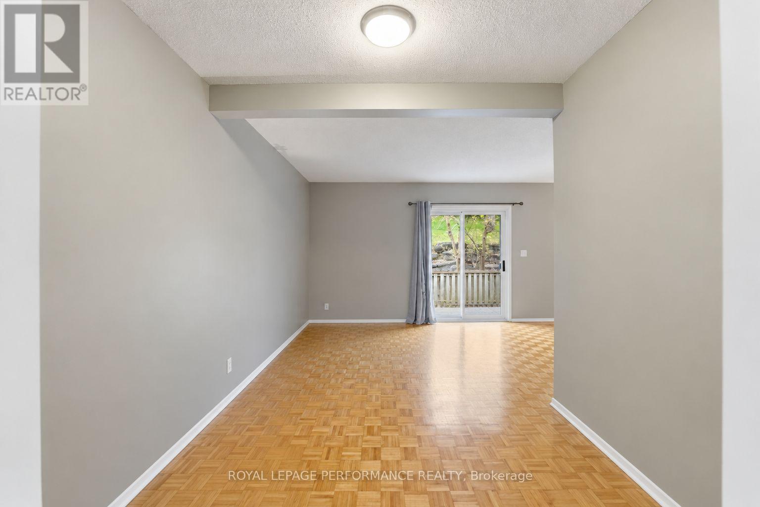1767 Trappist Lane, Ottawa, Ontario K1C 1X7 - Photo 4 - X14089618