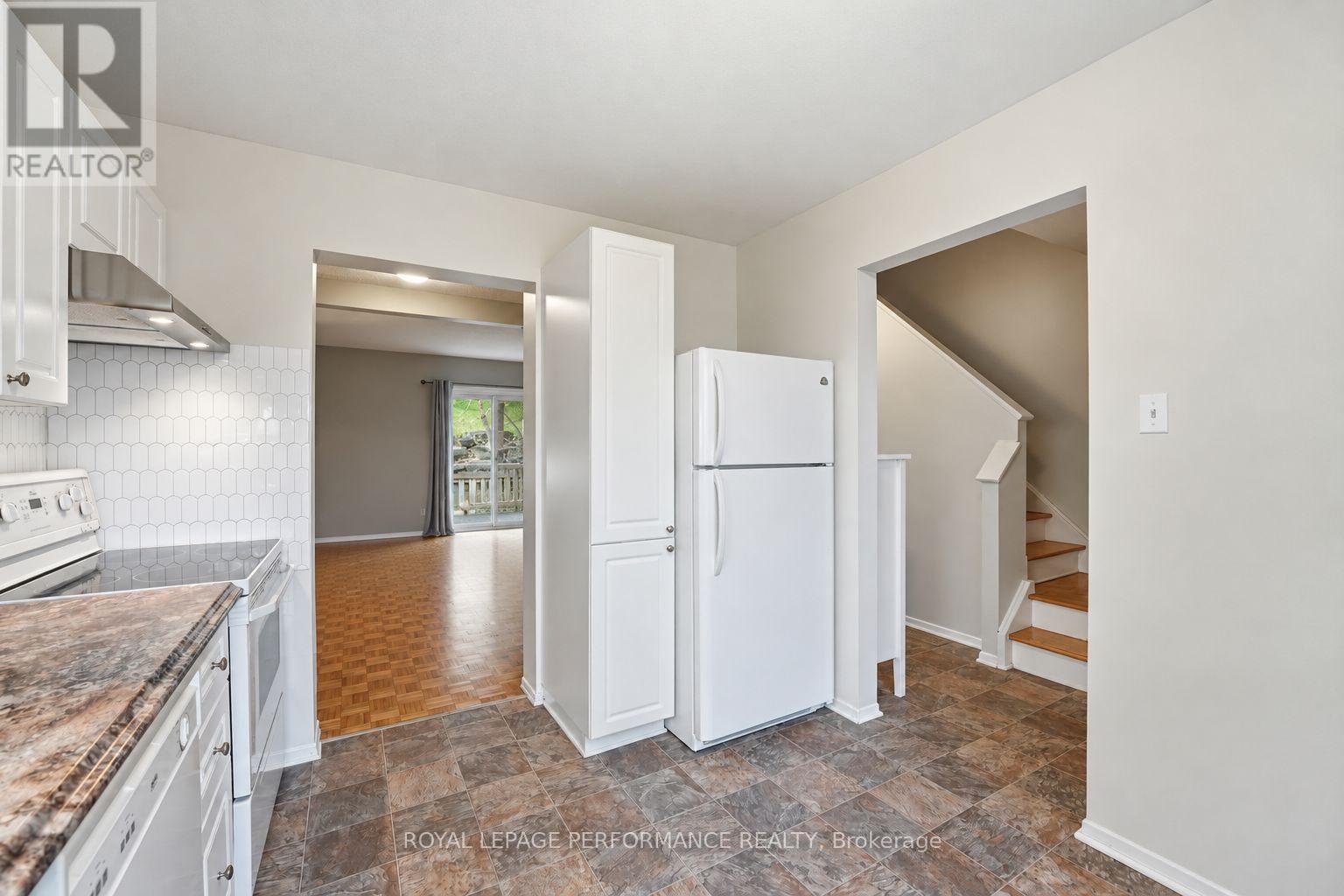 1767 Trappist Lane, Ottawa, Ontario K1C 1X7 - Photo 6 - X14089618