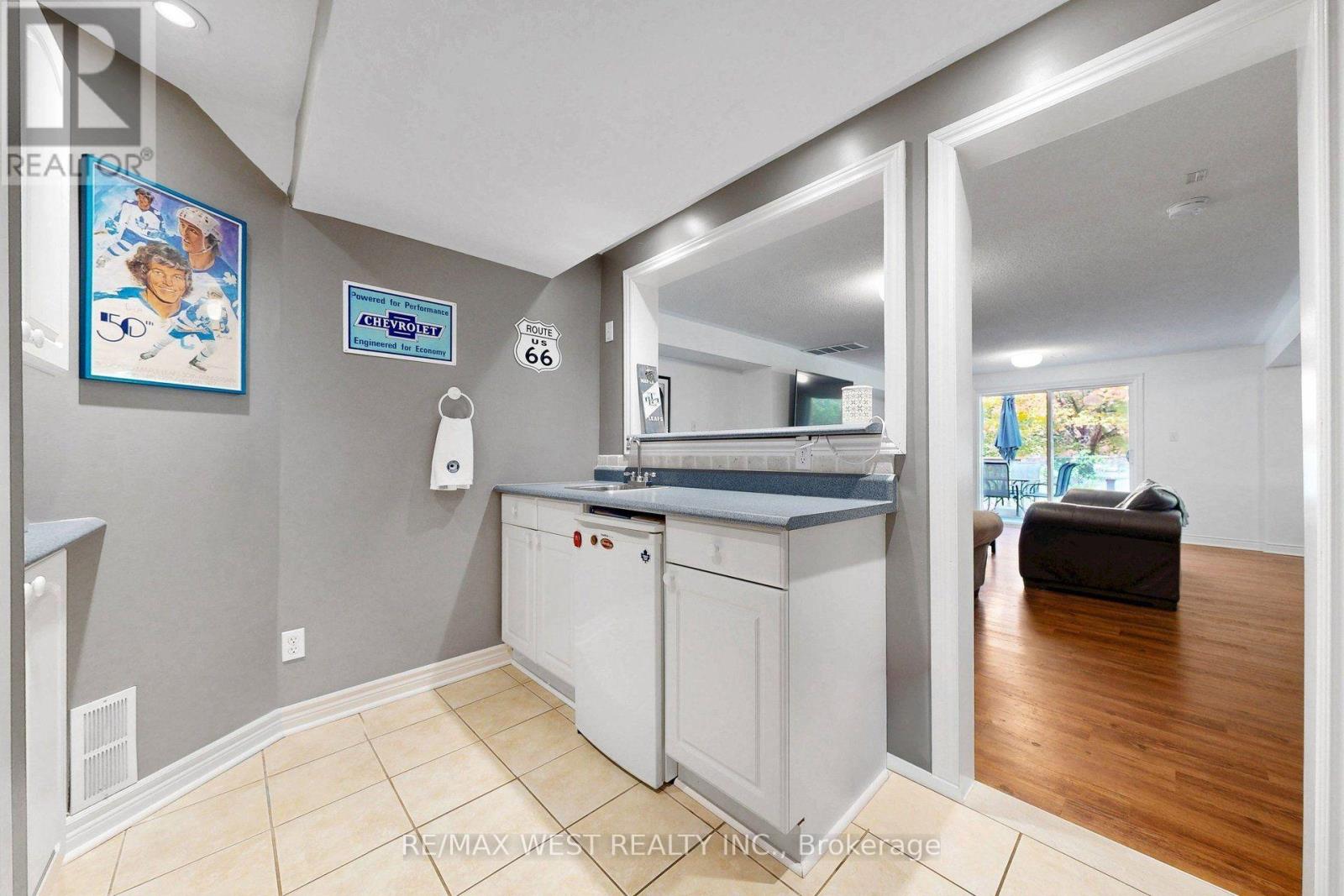 11 Brand Court, Ajax, Ontario  L1Z 1E7 - Photo 32 - E14079730