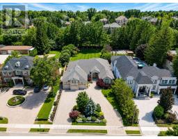 16 BOYLE DRIVE, Richmond Hill, Ontario