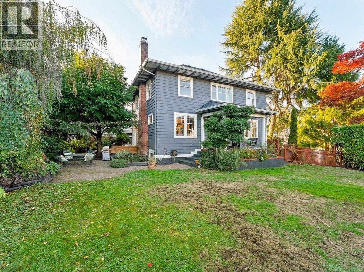 5558 Laurel Street, Burnaby, British Columbia  V5G 1N2 - Photo 5 - R3176299