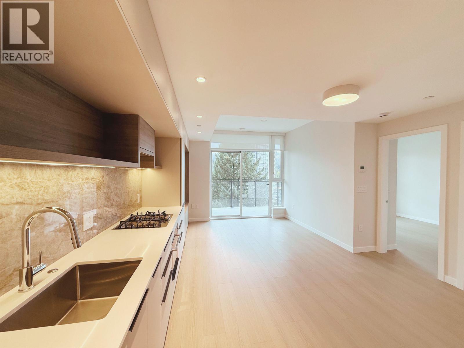 602 612 Elmwood Street, Coquitlam, British Columbia  V3J 3W8 - Photo 2 - R3176310