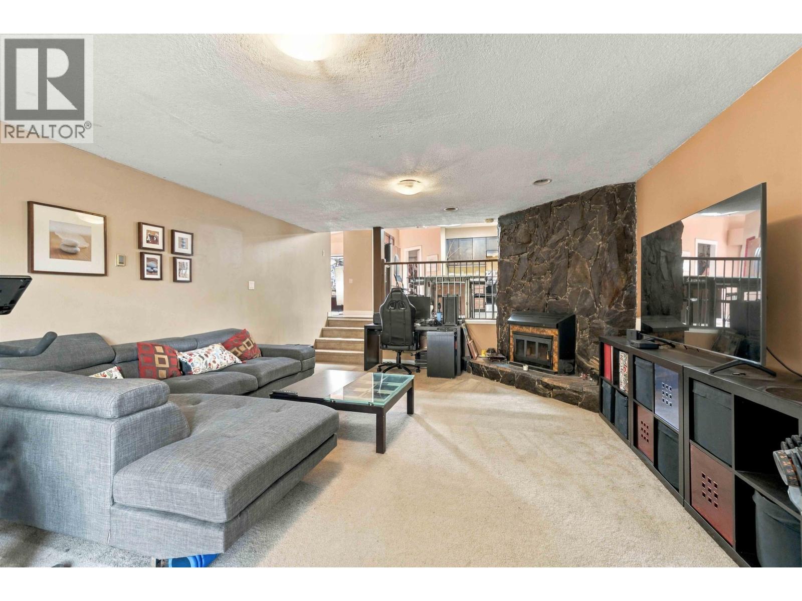 318 Mariner Way, Coquitlam, British Columbia  V3K 1N6 - Photo 9 - R3176214