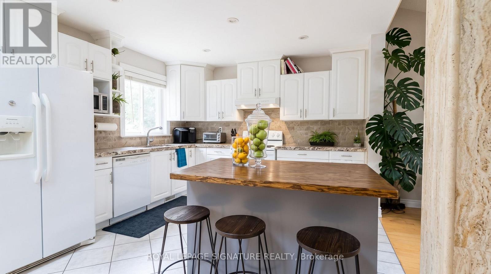 4196 Pheasant Run, Mississauga, Ontario  L5L 2B9 - Photo 5 - W14089616