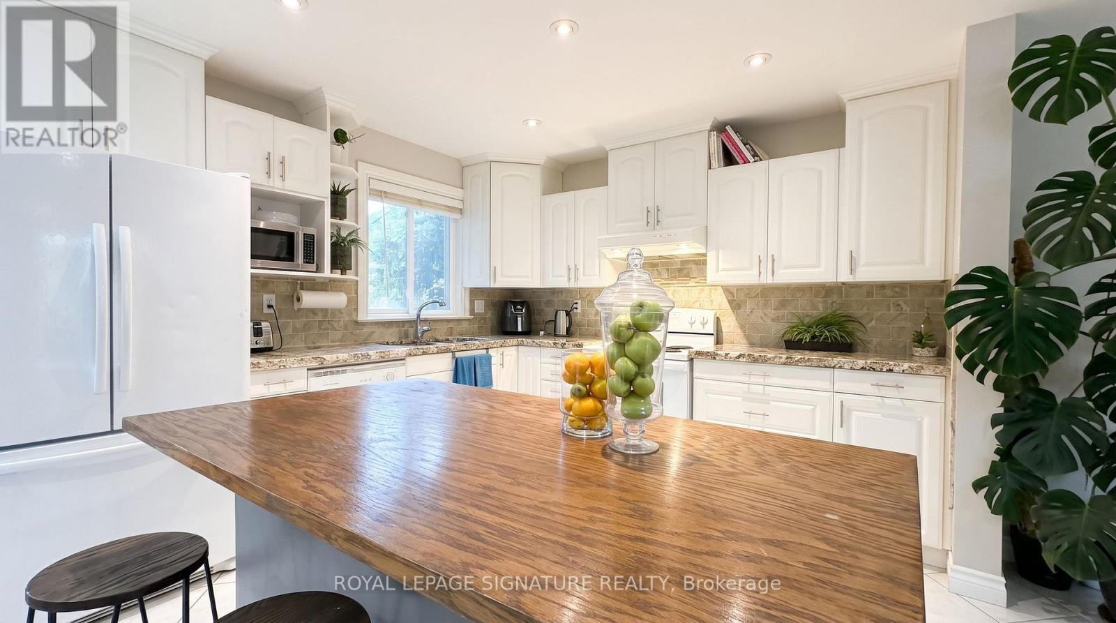 4196 Pheasant Run, Mississauga, Ontario  L5L 2B9 - Photo 6 - W14089616