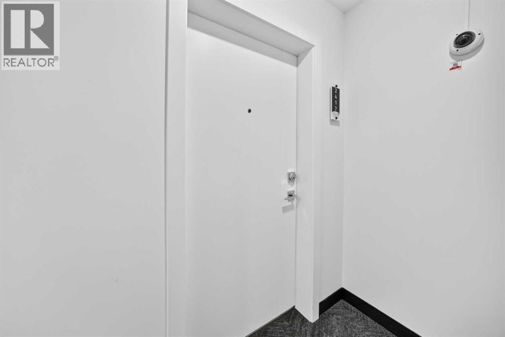 2417, 395 Skyview Parkway NE