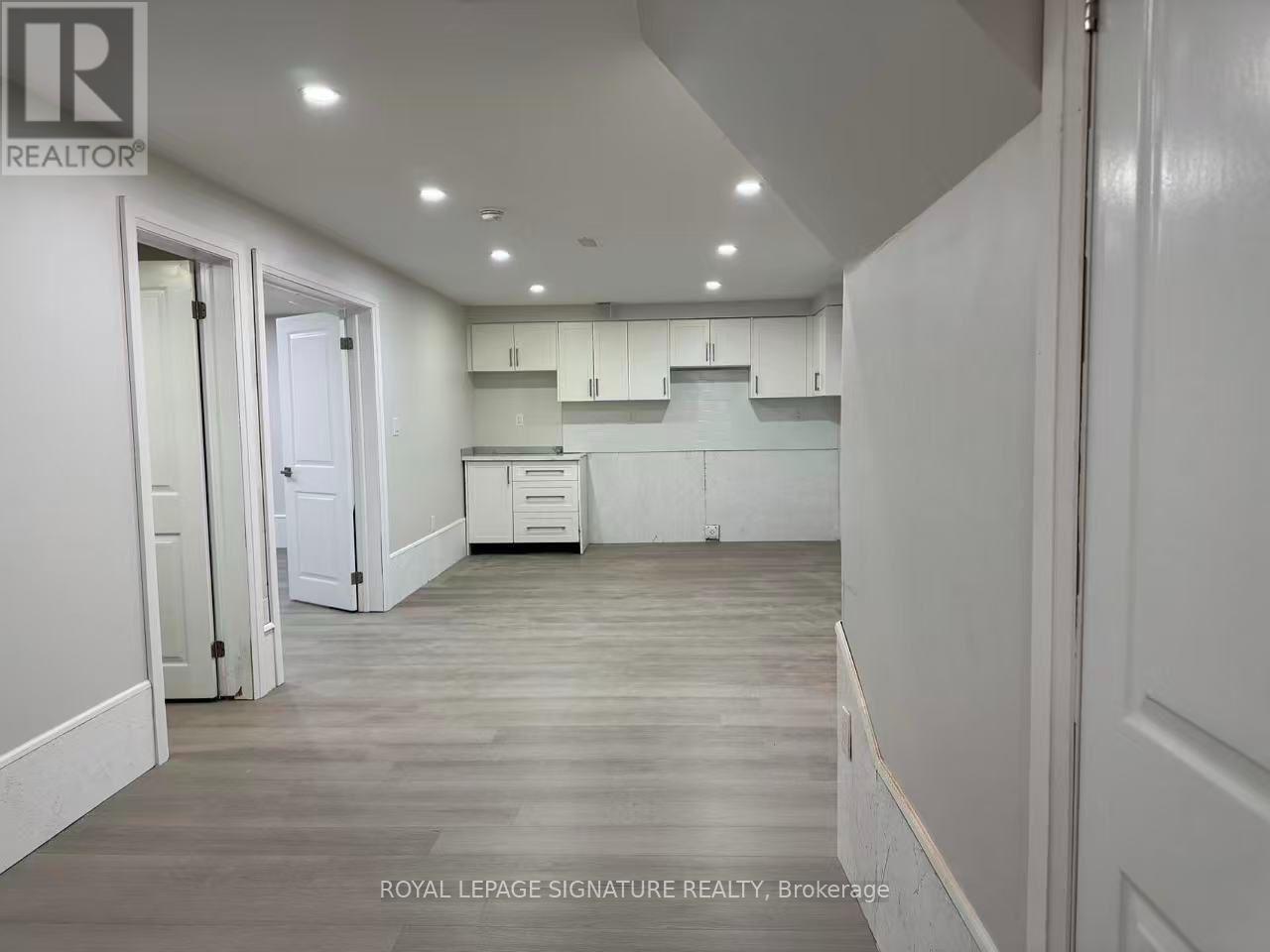 120 Earlton Road, Toronto (Tam O'shanter-Sullivan), Ontario  M1T 2R6 - Photo 15 - E14089666