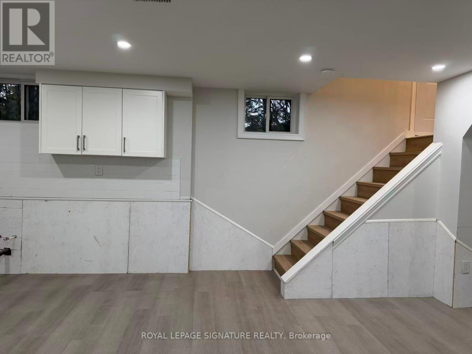 120 Earlton Road, Toronto (Tam O'shanter-Sullivan), Ontario  M1T 2R6 - Photo 7 - E14089666