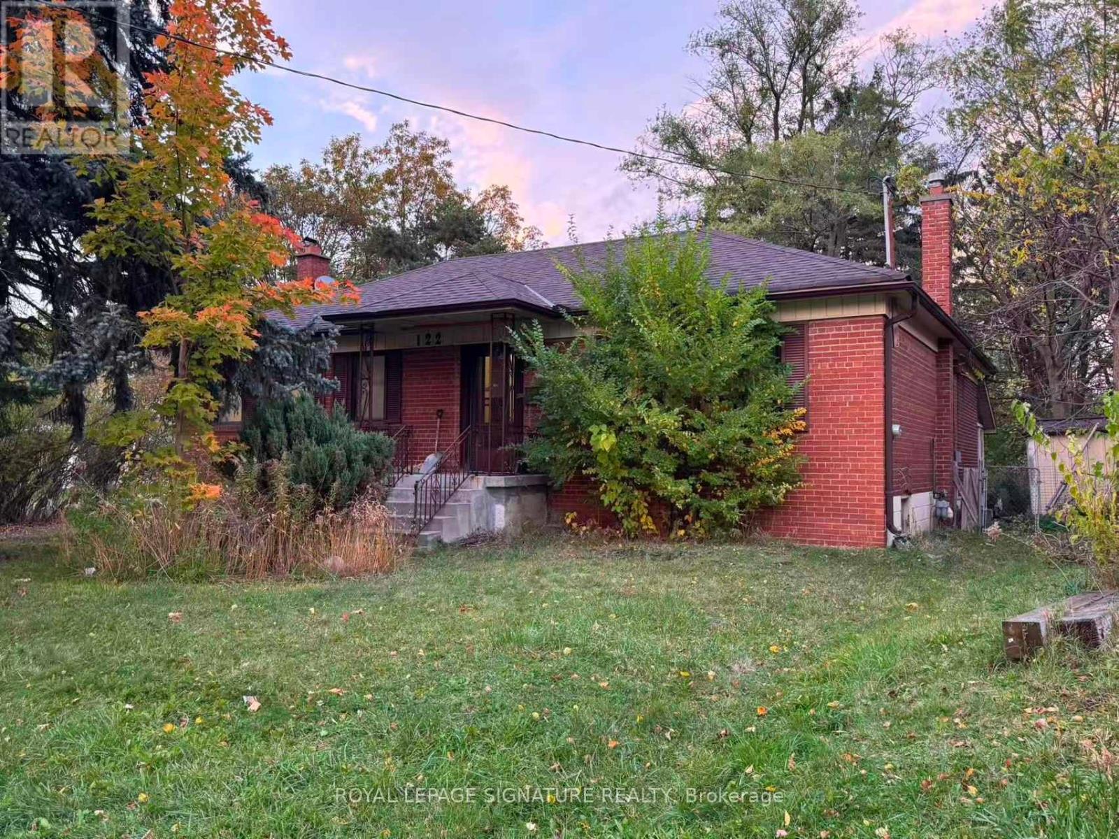 122 Earlton Road, Toronto (Tam O'shanter-Sullivan), Ontario  M1T 2R6 - Photo 2 - E14089670