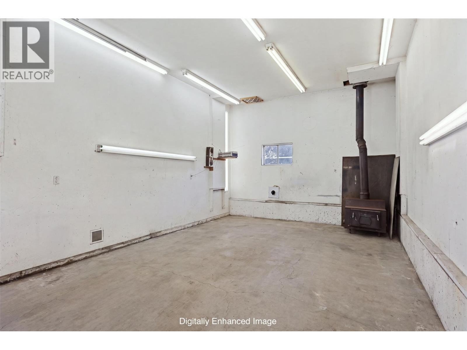 4569 Spurraway Road, Kamloops, British Columbia  V2H 1M8 - Photo 42 - 10403393
