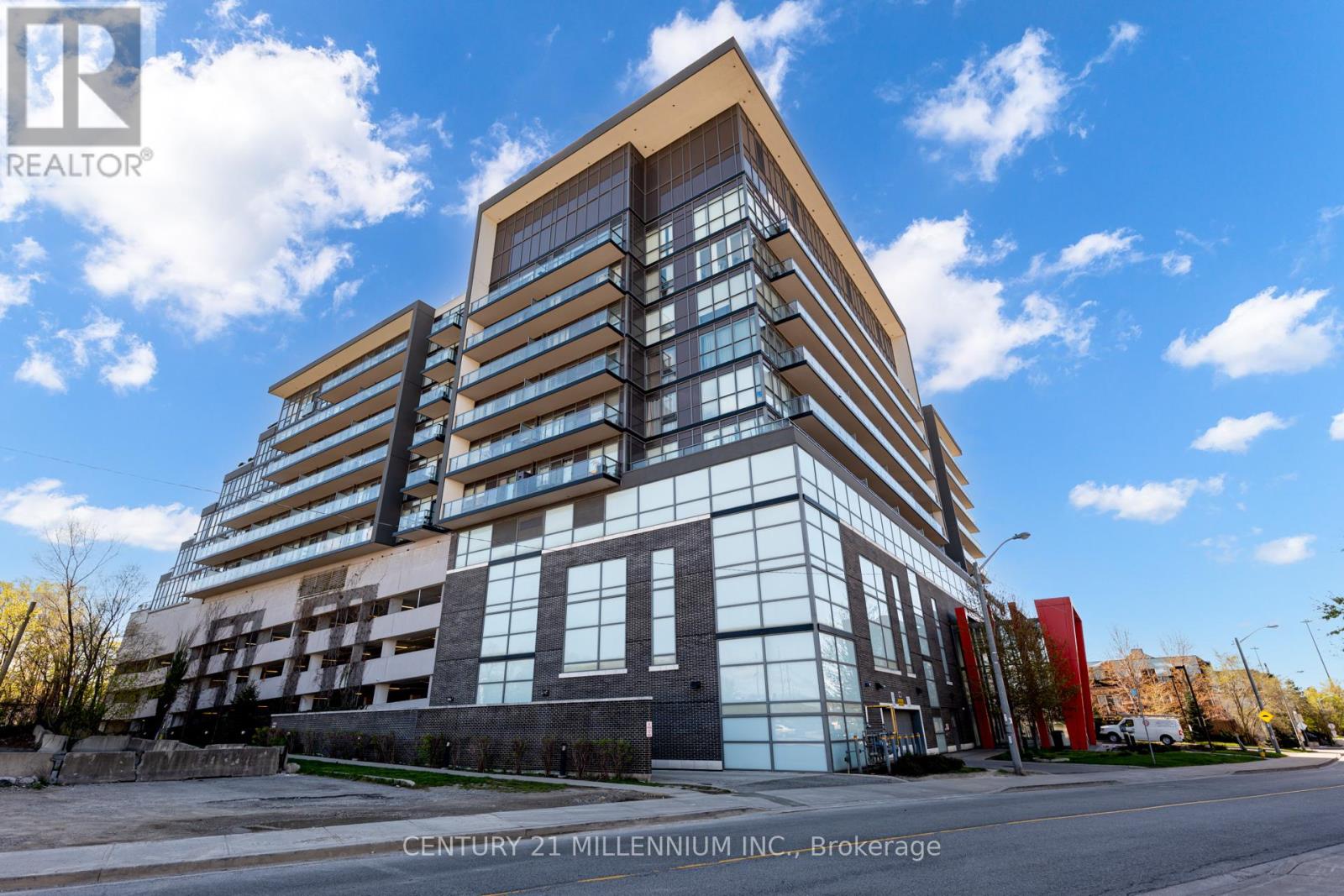 821 - 15 JAMES FINLAY WAY, Toronto, Ontario