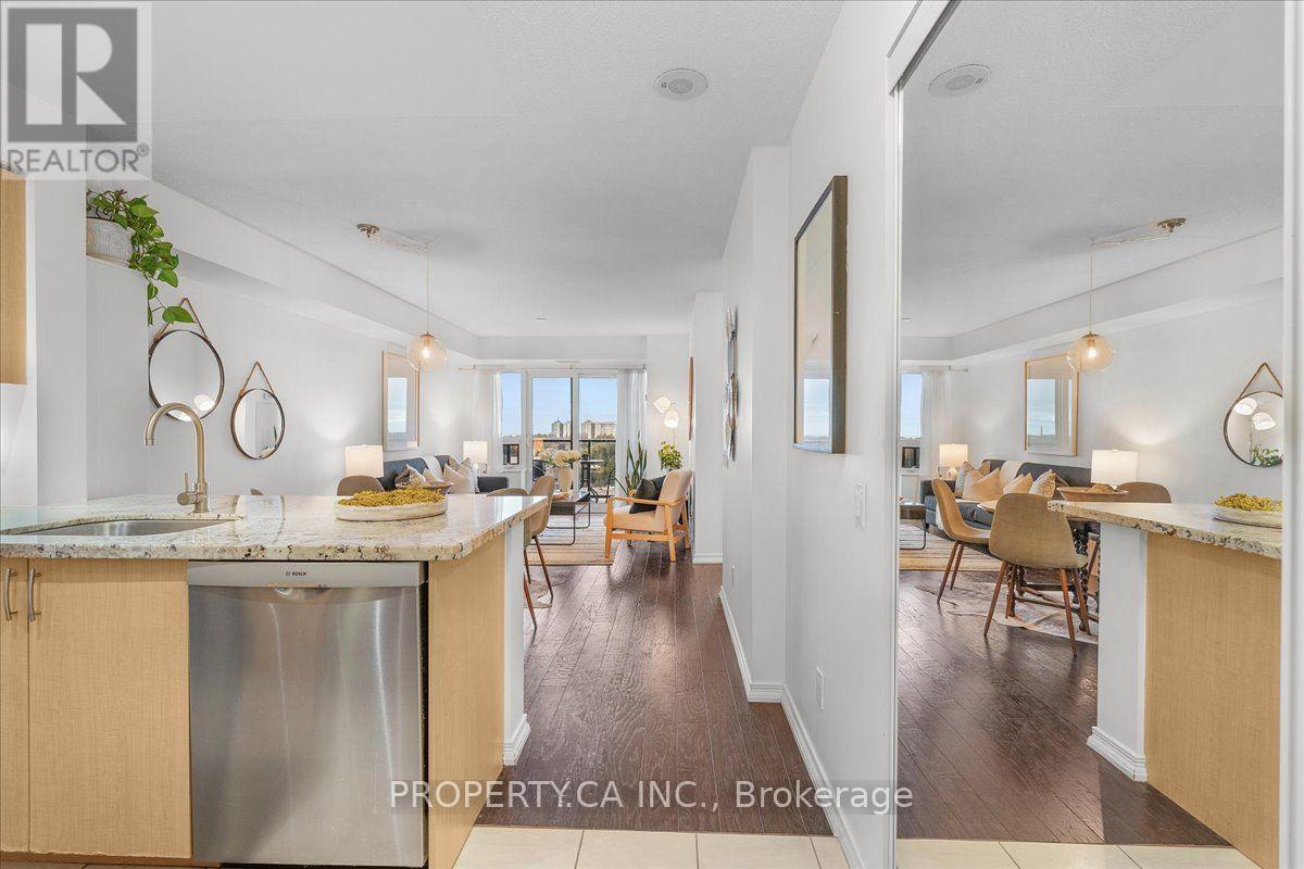822 - 61 Heintzman Street, Toronto, Ontario  M6P 5A2 - Photo 2 - W14089682