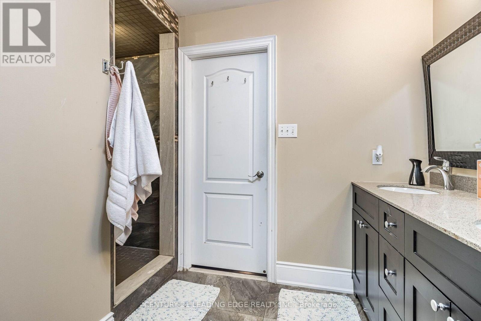 3562 Aquinas Avenue, Mississauga, Ontario  L5M 7L7 - Photo 34 - W14089686