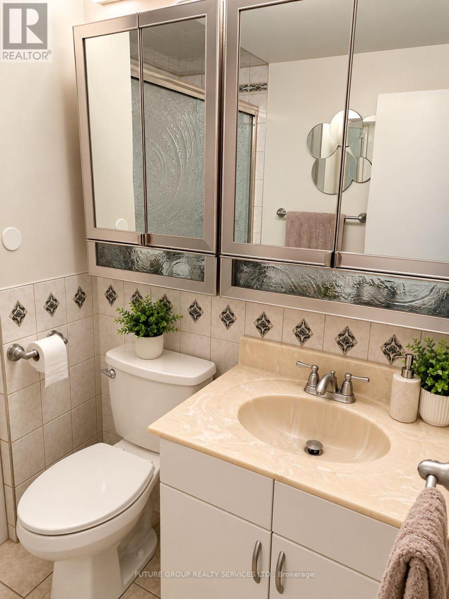 2774 Bucklepost Crescent, Mississauga, Ontario  L5N 1X5 - Photo 14 - W13785666