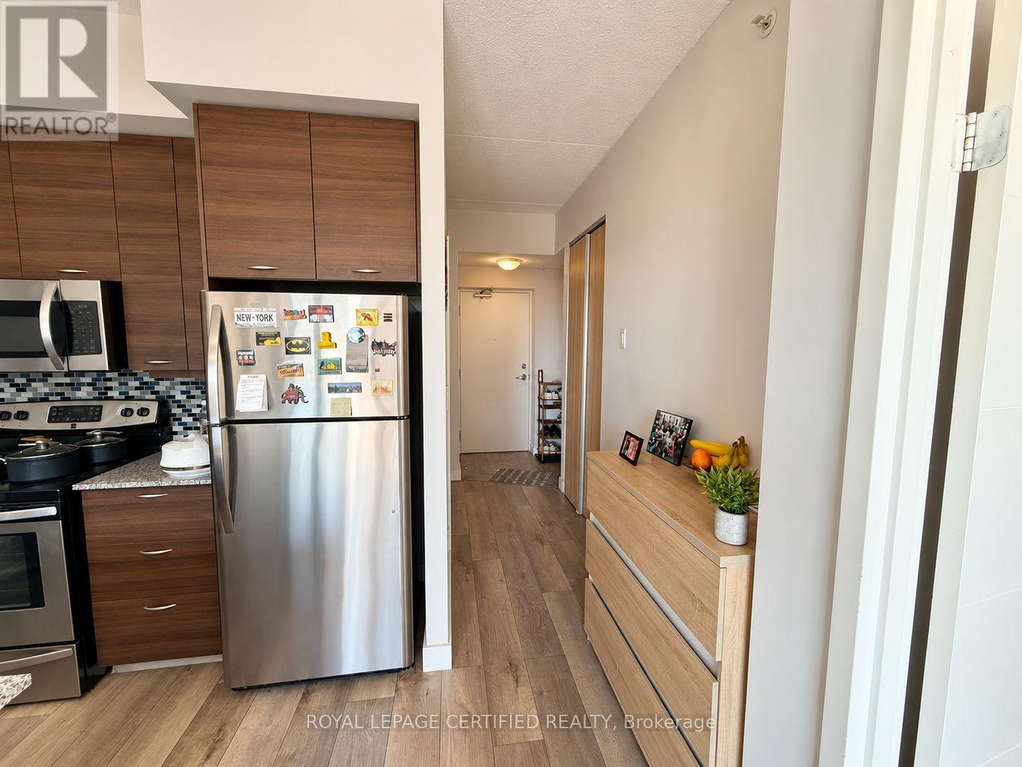 1001 - 318 Spruce Street S, Waterloo, Ontario  N2L 3M7 - Photo 3 - X14089658