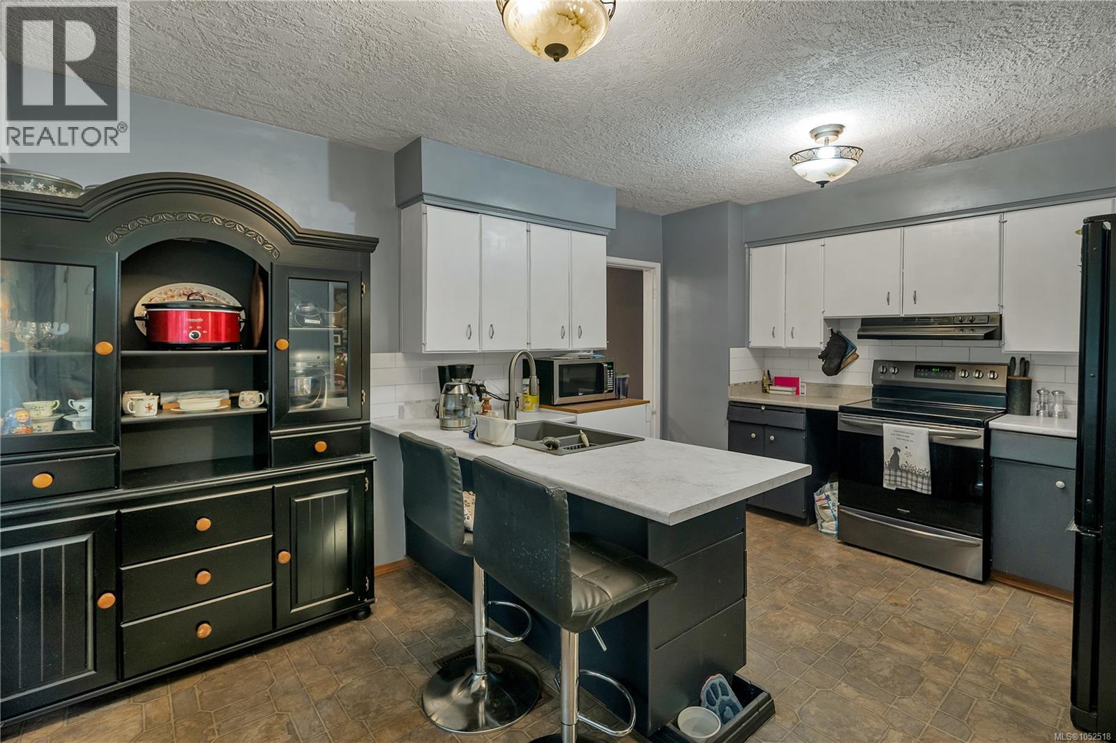 157 Seabreeze Dr